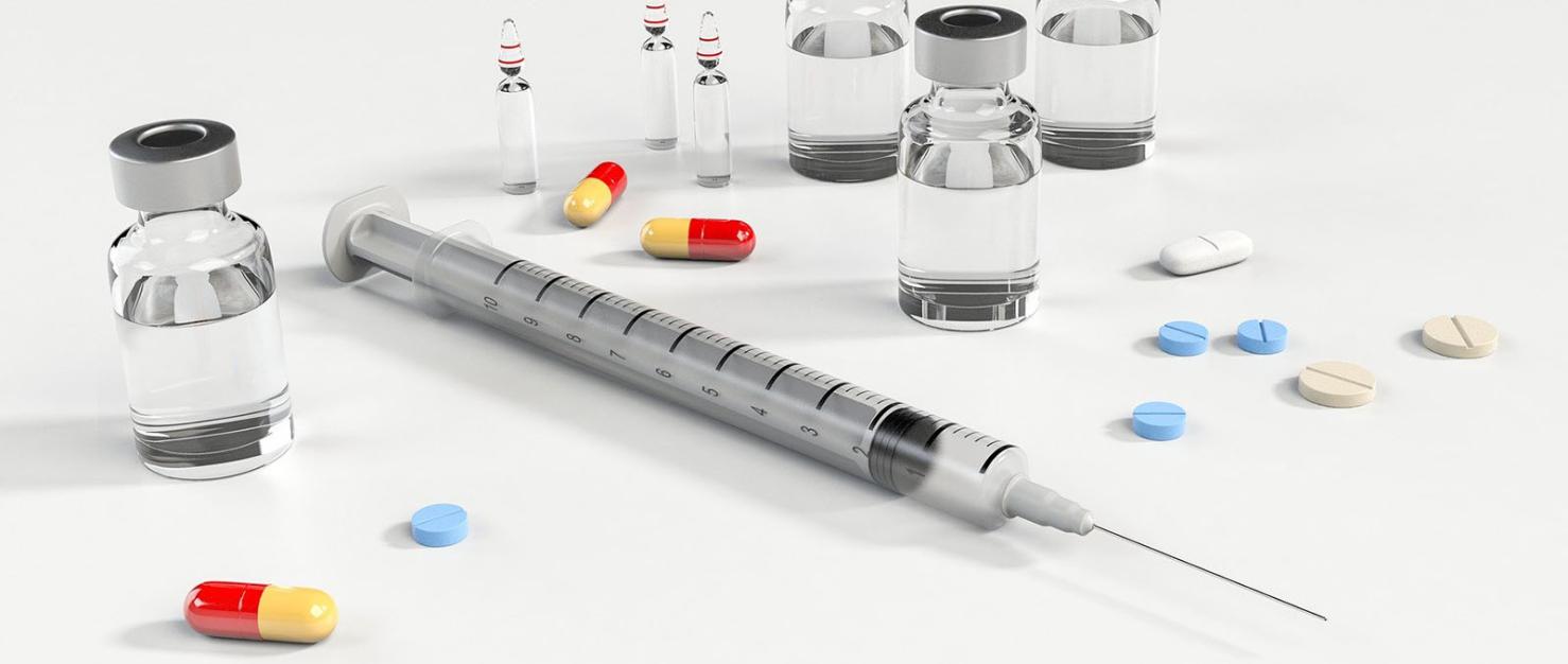 Capsules, medicijnen, medicatie, pillen, injectie, geneesmiddelen